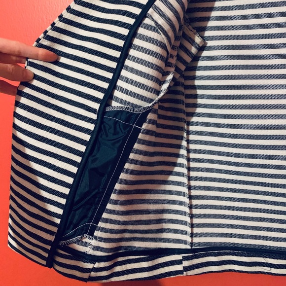 Blazer - Picture 3 of 8